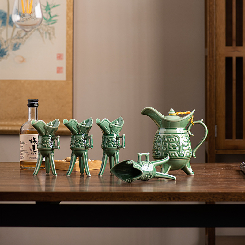 High-End Retro Ceramic Wine Set, , Home Creative Gift Box, Light Luxury Style