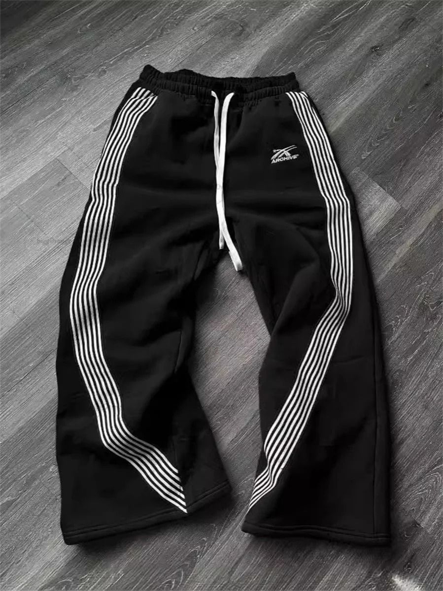 Y2K Embroidered Tactical Joggers – Camo Functional Casual Sweatpants for Men & Women