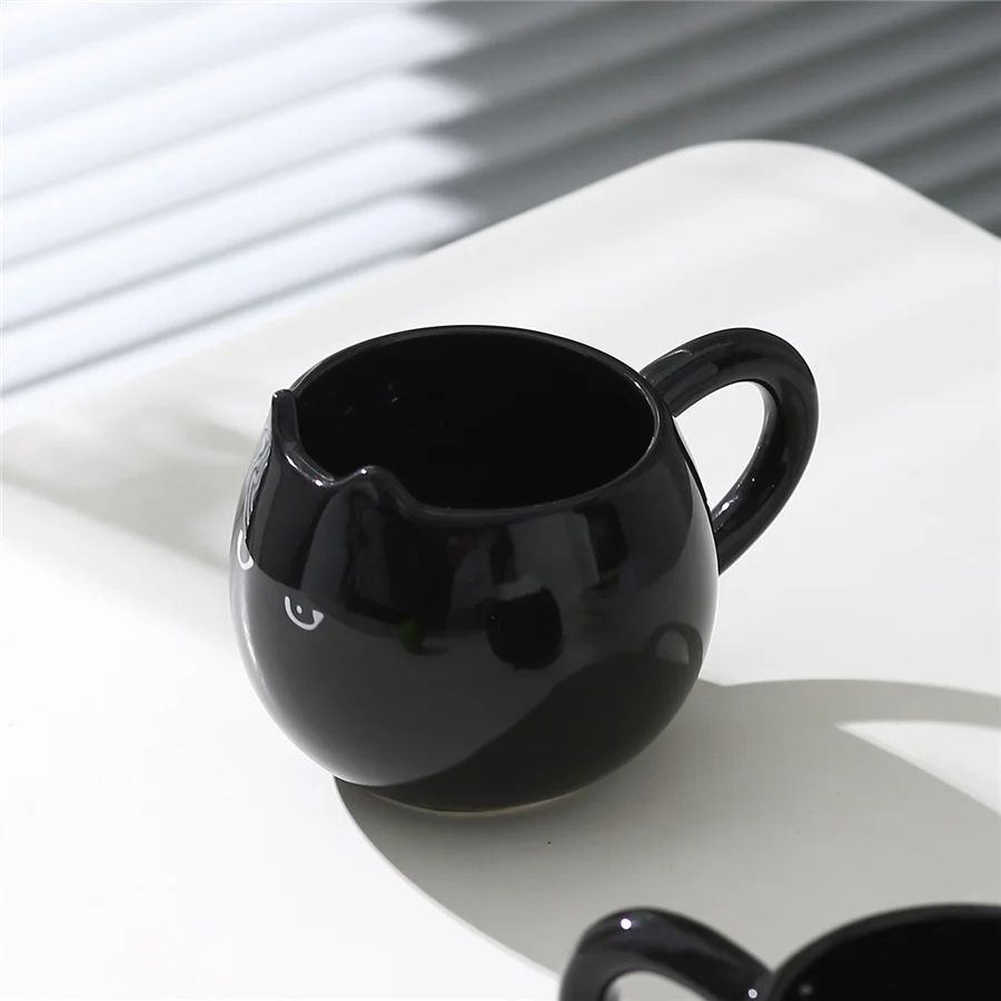 Cat Shaped Ceramic Cup, Creative Coffee & Tea Mug for Cat Lovers