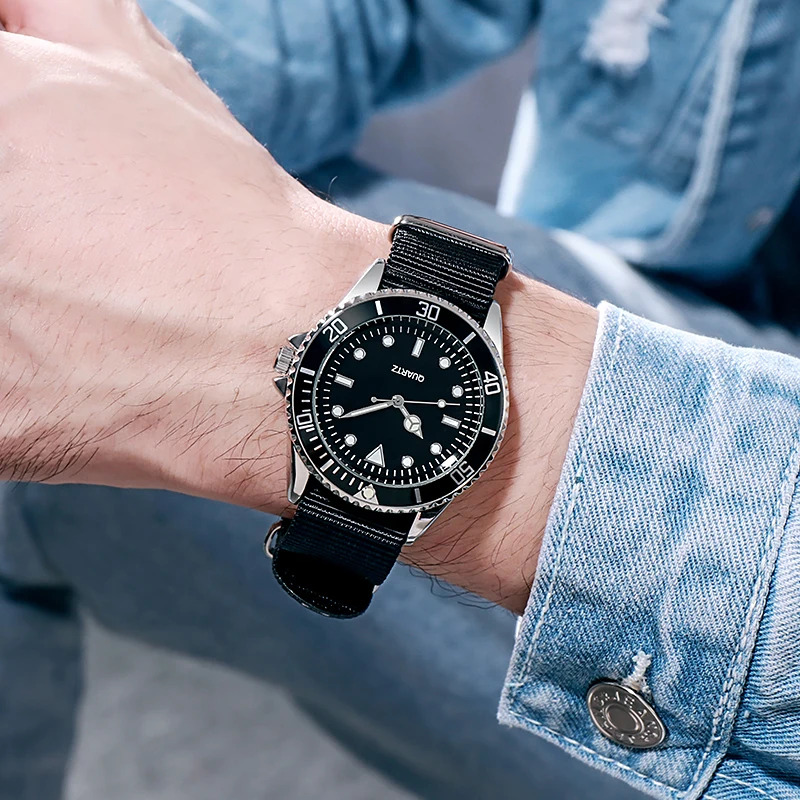 Diver Style Watch with Japan Movement and Rotating Bezel Fabric Strap Dial for Adventurers