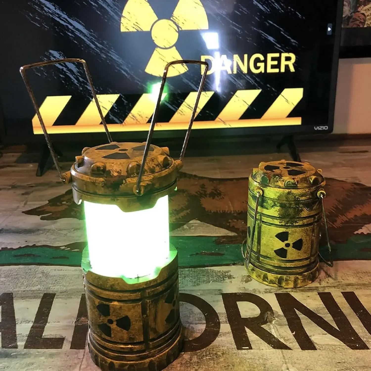 Simulation Nuclear Reactor Lantern Handheld Camping and Halloween Night Light