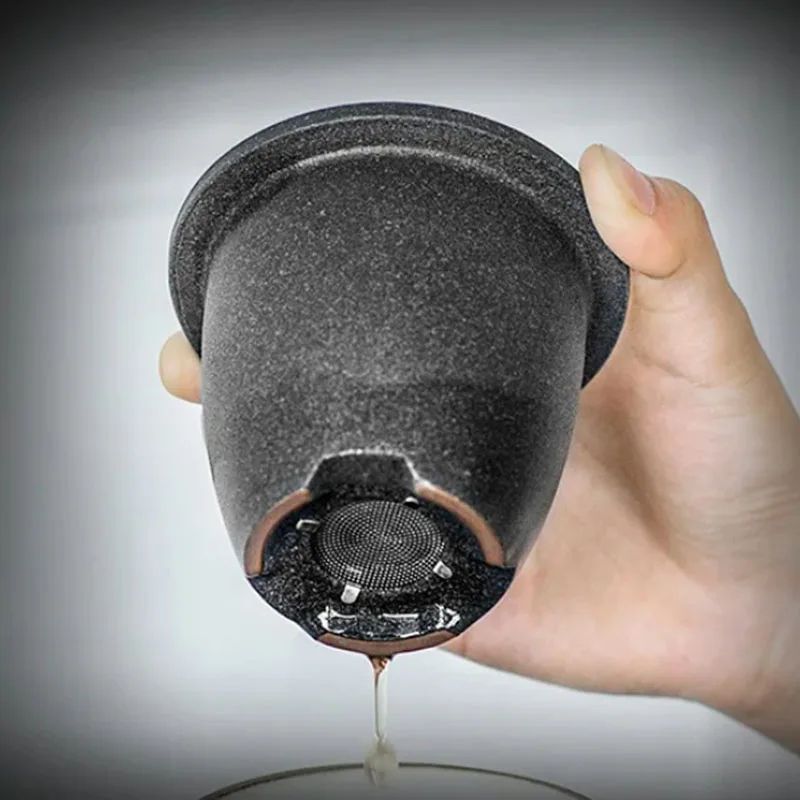 Retro Ceramic Mug with Wooden Handle and Lid