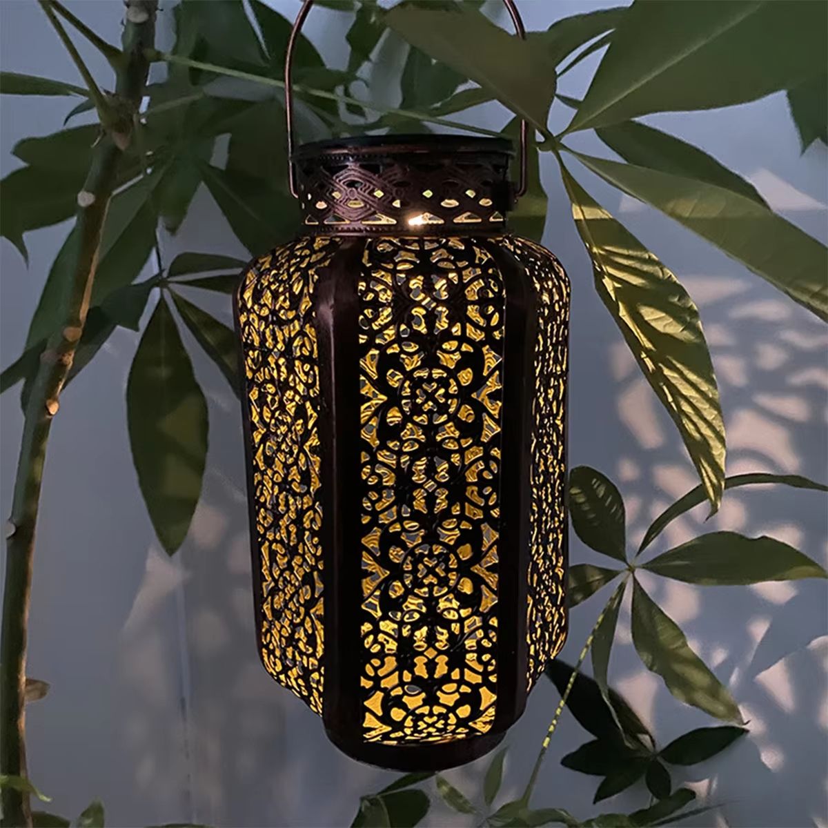 Vintage Metal Solar Hanging Lantern Waterproof LED Outdoor Garden Pathway Light