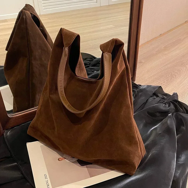 Autumn Retro Frosted Vintage Women's Bag, Solid Color, Large Capacity Shoulder, Simple Casual Commuter