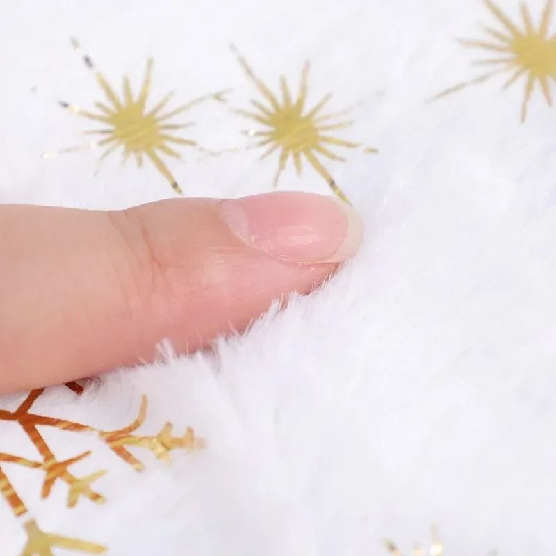15-Inch White Faux Fur Christmas Tree Skirt | Premium Sequin Round Xmas Mat & Holiday Party Infrastructure