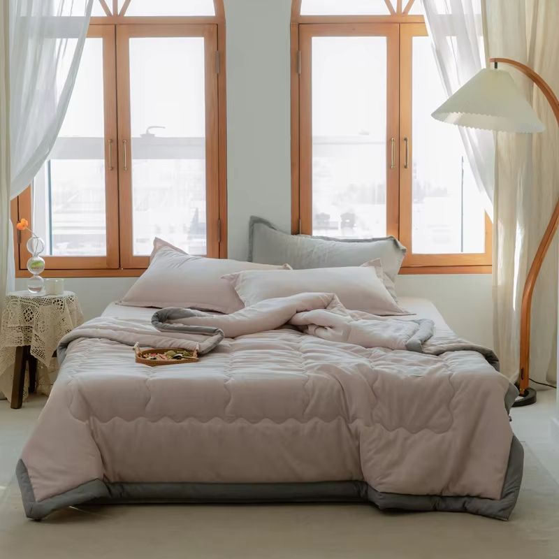 2025 Japanese Polyester Cotton Quilted Summer Quilt – Lightweight & Skin-Friendly