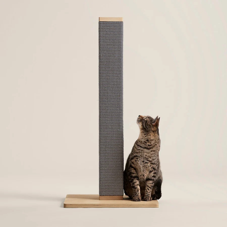 Zip Scratching Post